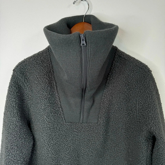 Lands’ End Gray Contrast Ribbed Exaggerated Collar Quarter Zip Teddy Pullover - Picture 2 of 9